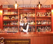 河源酒吧，需要調酒師和吧員若名