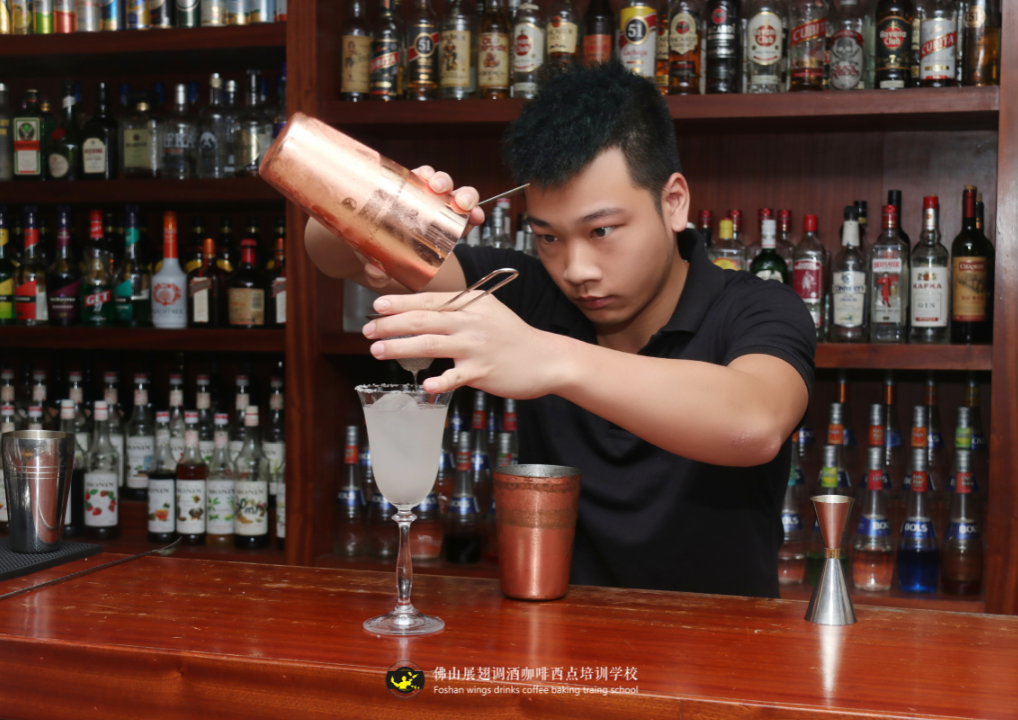 學(xué)歷低學(xué)調(diào)酒行嗎？